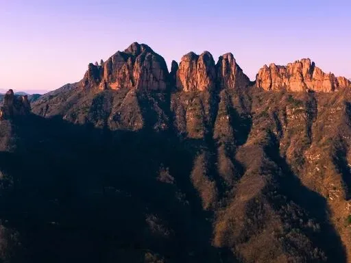 一山一春一太行|邯郸附近高颜值爬山景区,海拔 + 强度 + 最佳时间全整理|附独家测评及免票优惠信息