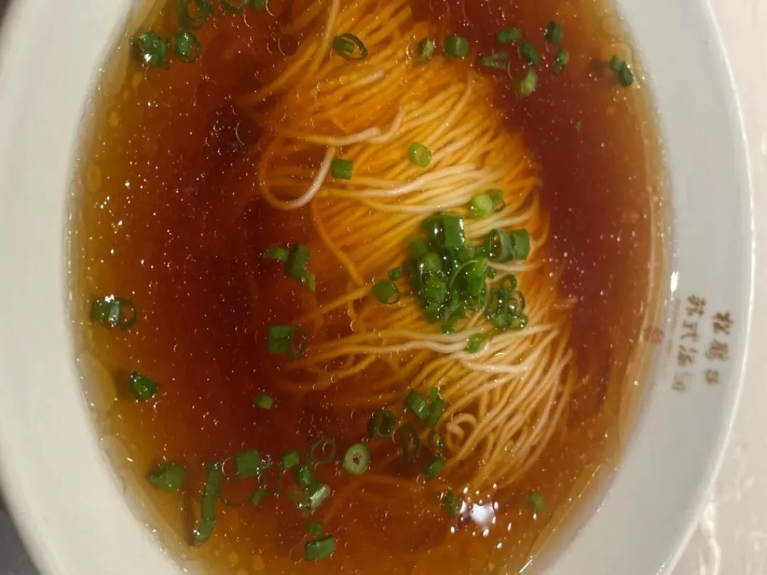 上海或苏杭旅游,吃一碗松鹤楼的苏面