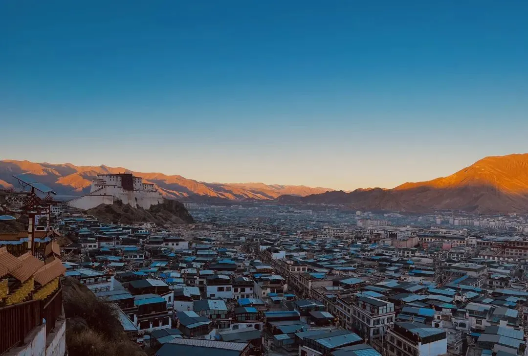 AI写旅游攻略越来越好,户外领队开始取代导游