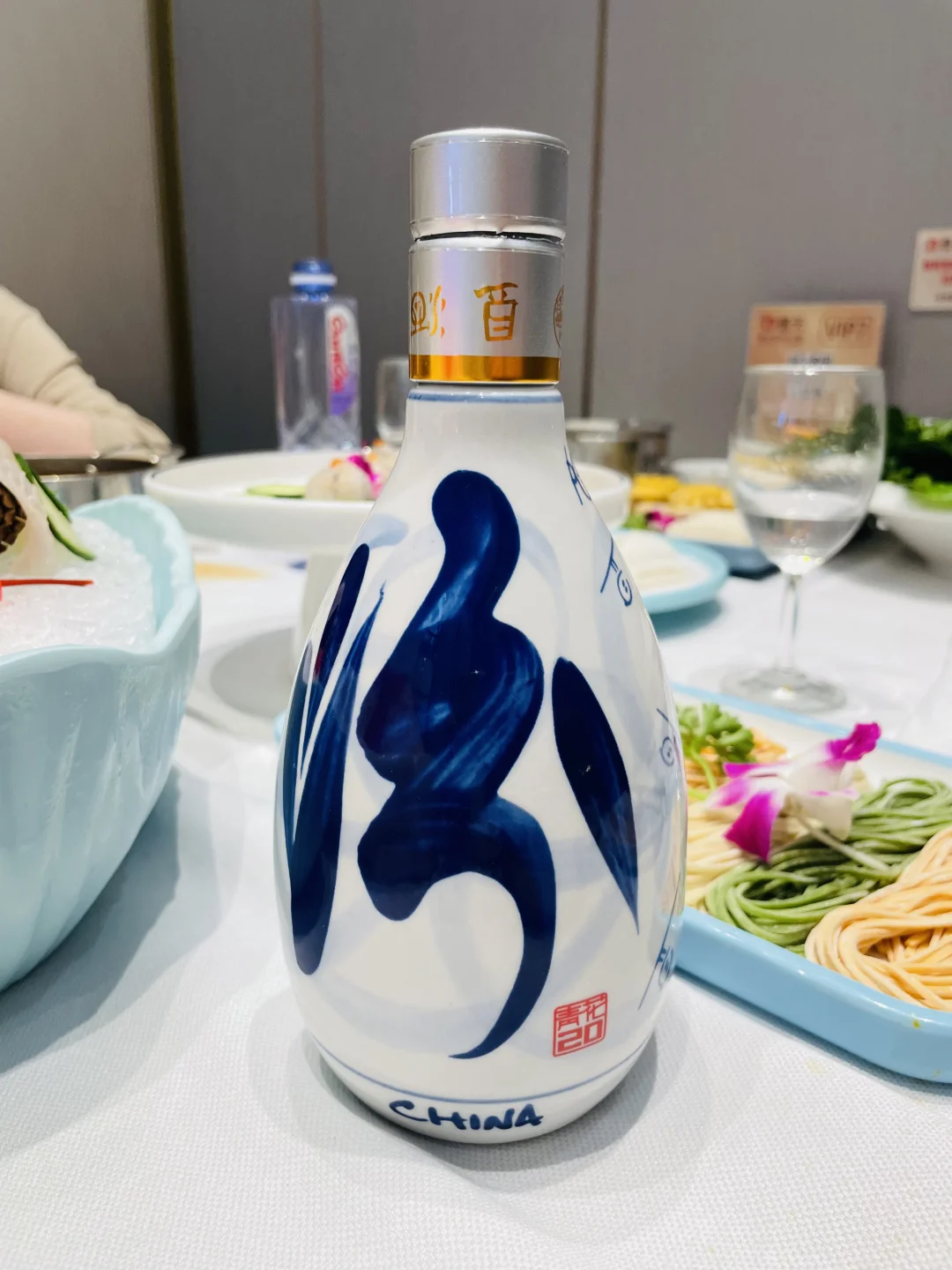 汾酒确实好酒，不会喝都想喝一点
