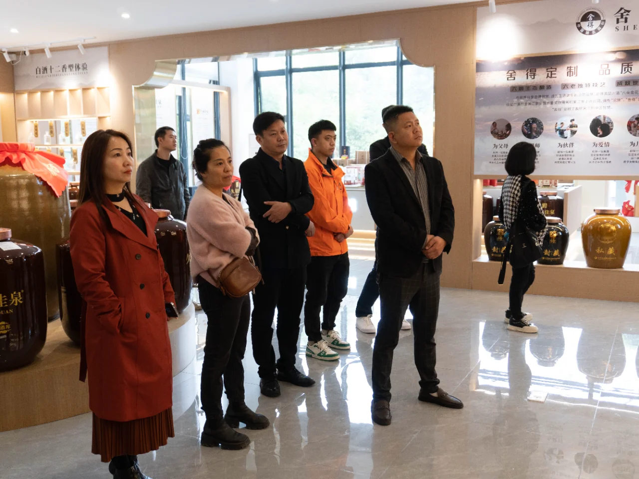 揭秘酒类加盟暴利内幕！抓住风口财富翻倍！