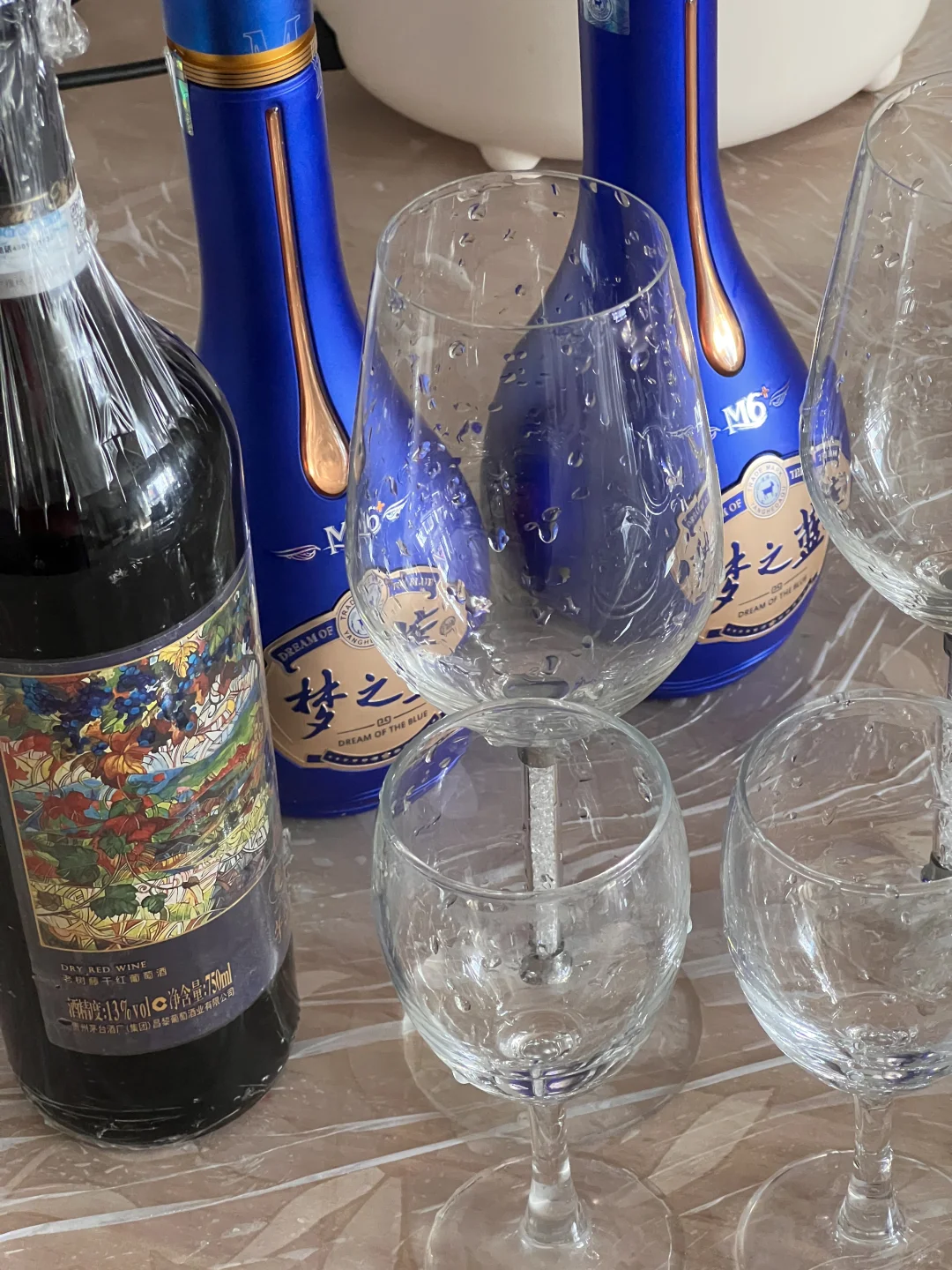 卖白酒的接受自己行业的衰落才是正确的心态