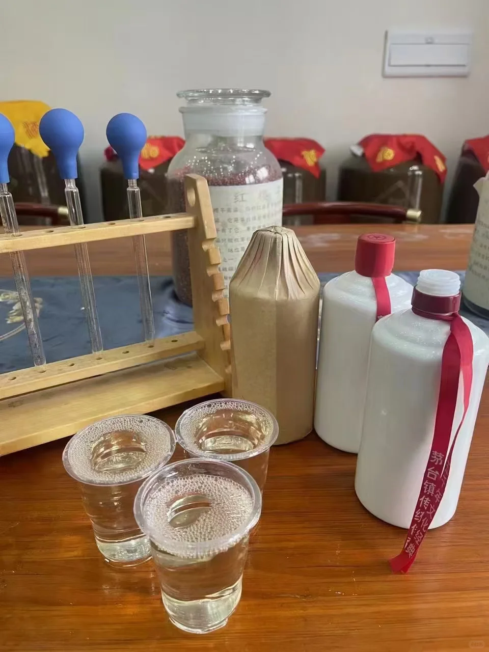 散白酒和瓶装酒谁更好?