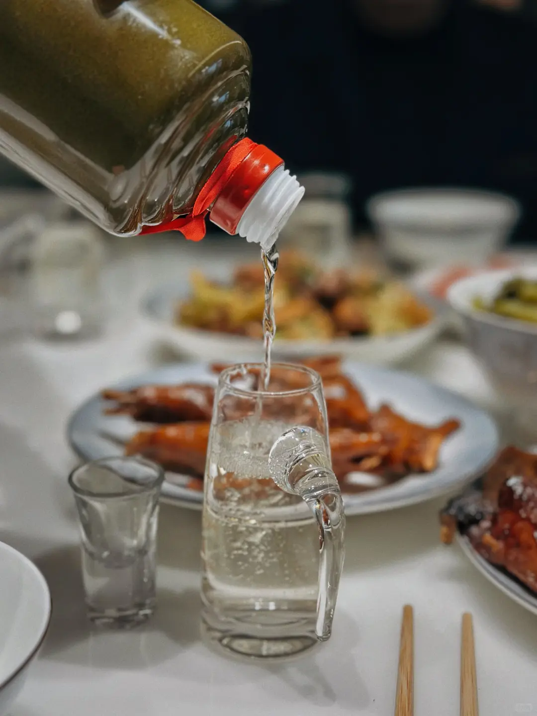 此酒并非追求“替代飞天”,而是以极致性价比