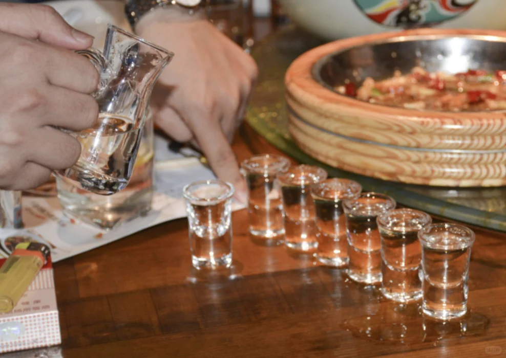 餐桌上的白酒礼仪要注意哪些?