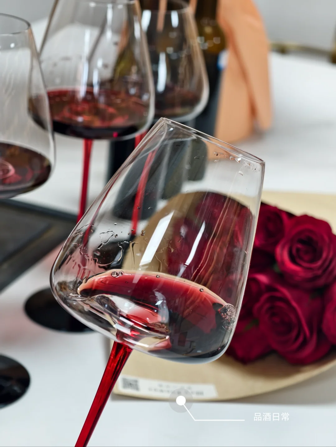 女性喝红酒有这多好处，不过不能喝太多哦