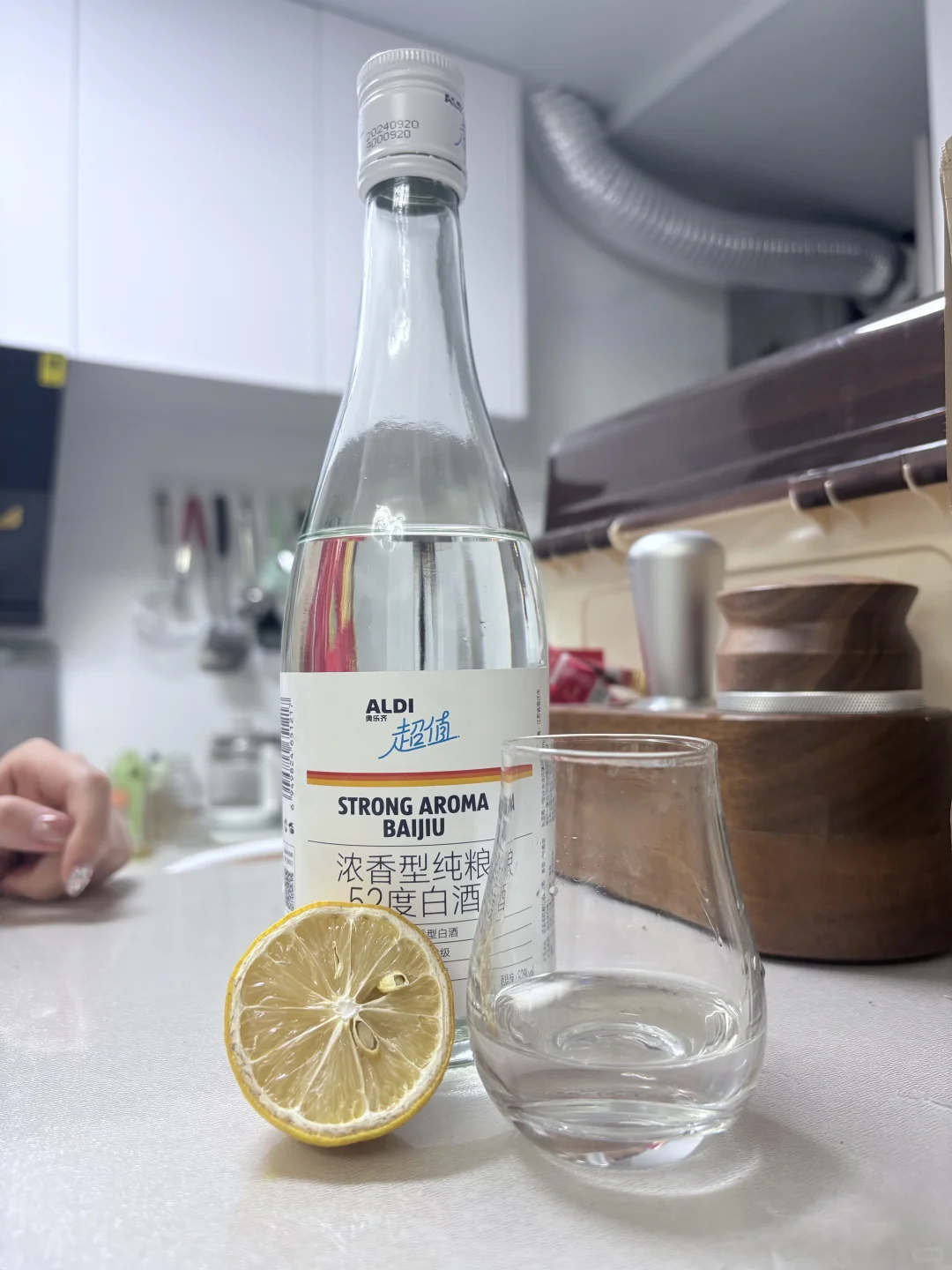 属于牛马的微醺夜｜9.9元的白酒真的能喝吗