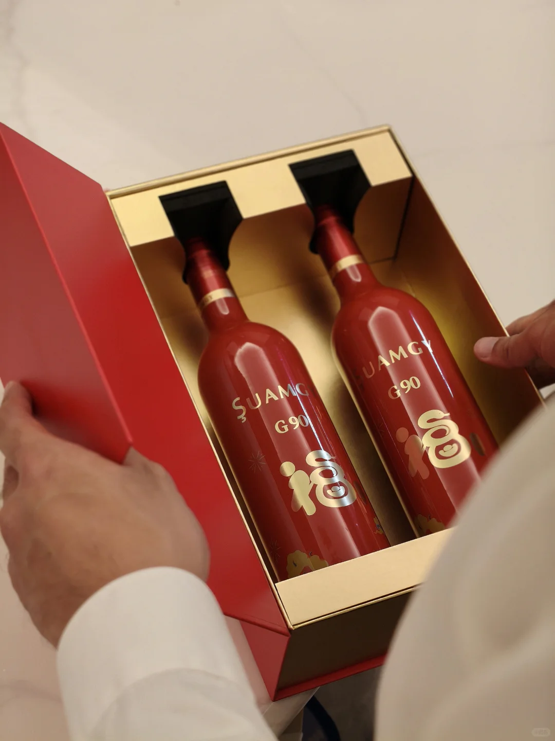 蛇年限定红酒，我先喝上啦