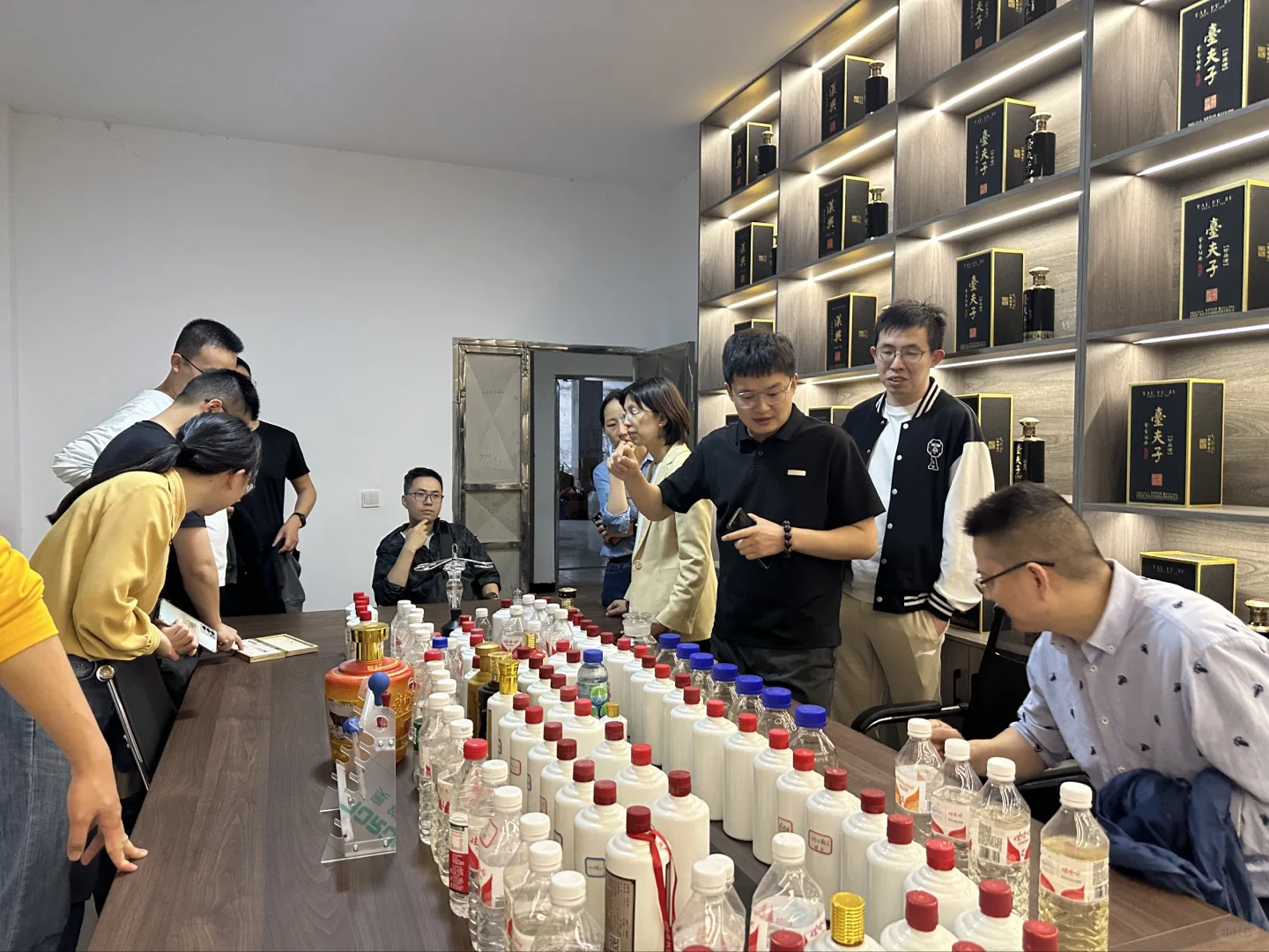 酱香型白酒,涨知识了。别再喝小几十的酒了