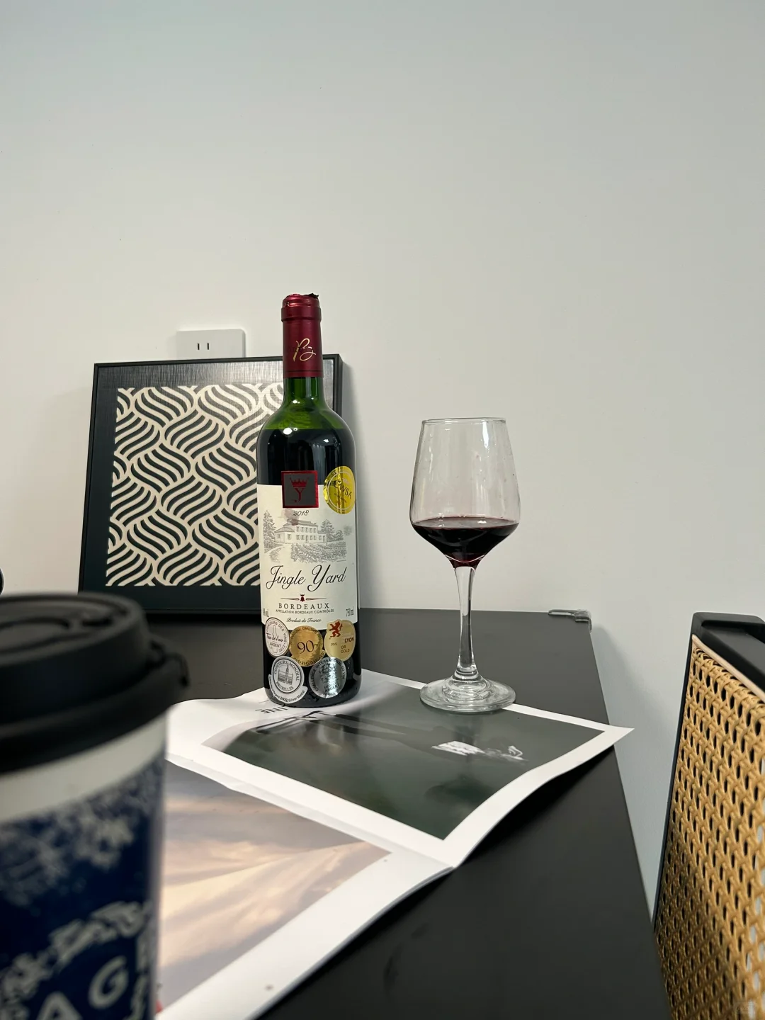 红酒架未到，红酒先行