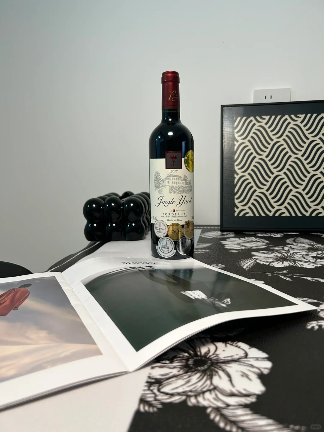 红酒架未到，红酒先行