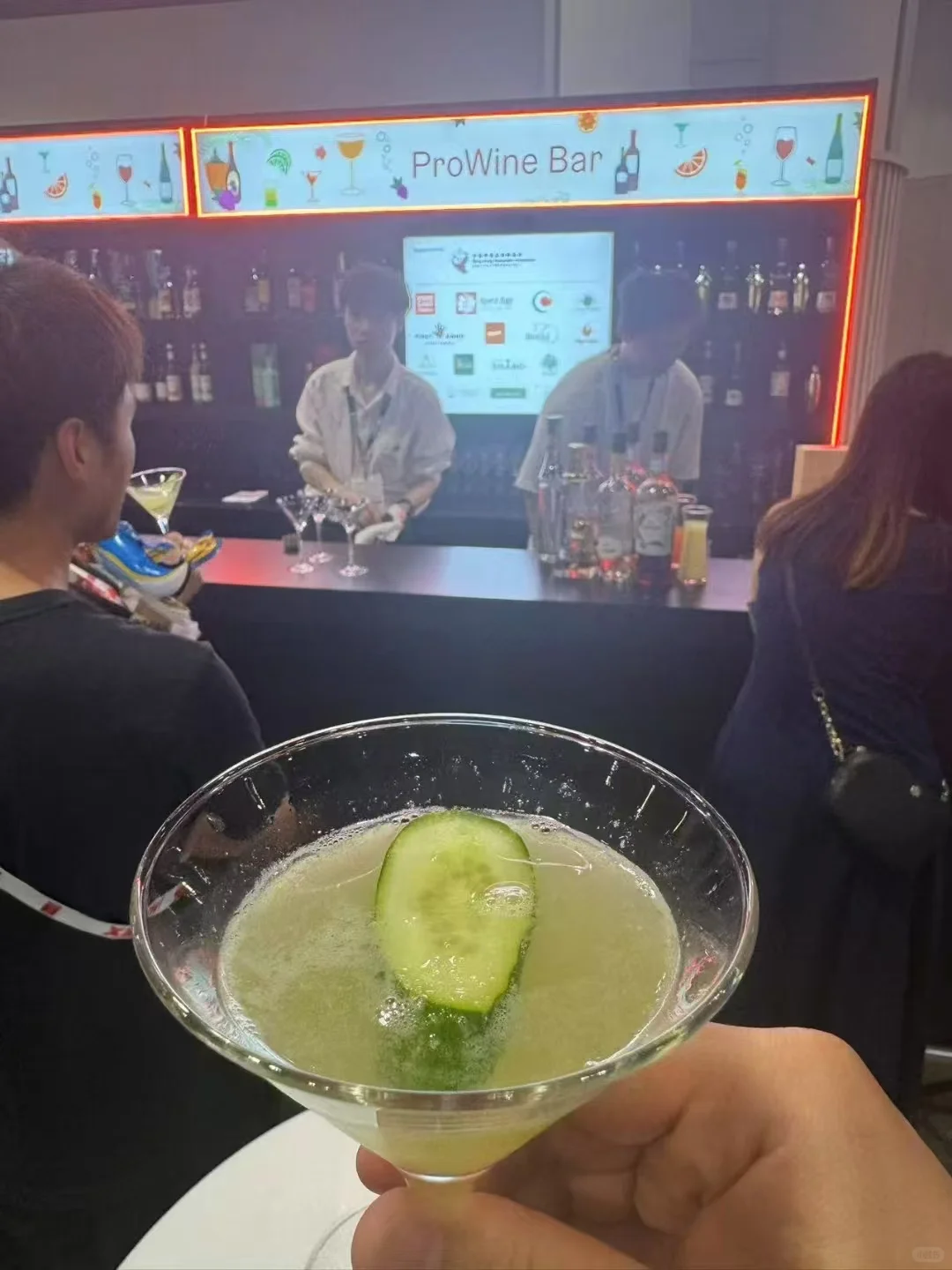 太权威了!香港调酒大师用的白酒基酒是?