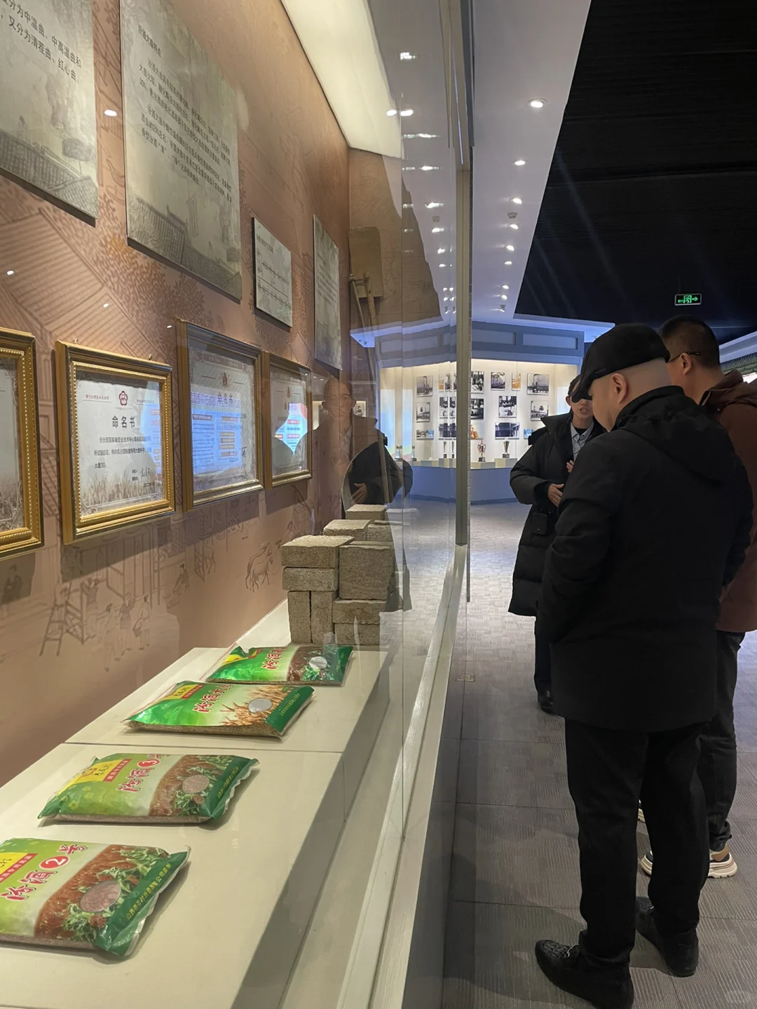 带客户沉浸式感受汾酒的酿造工艺