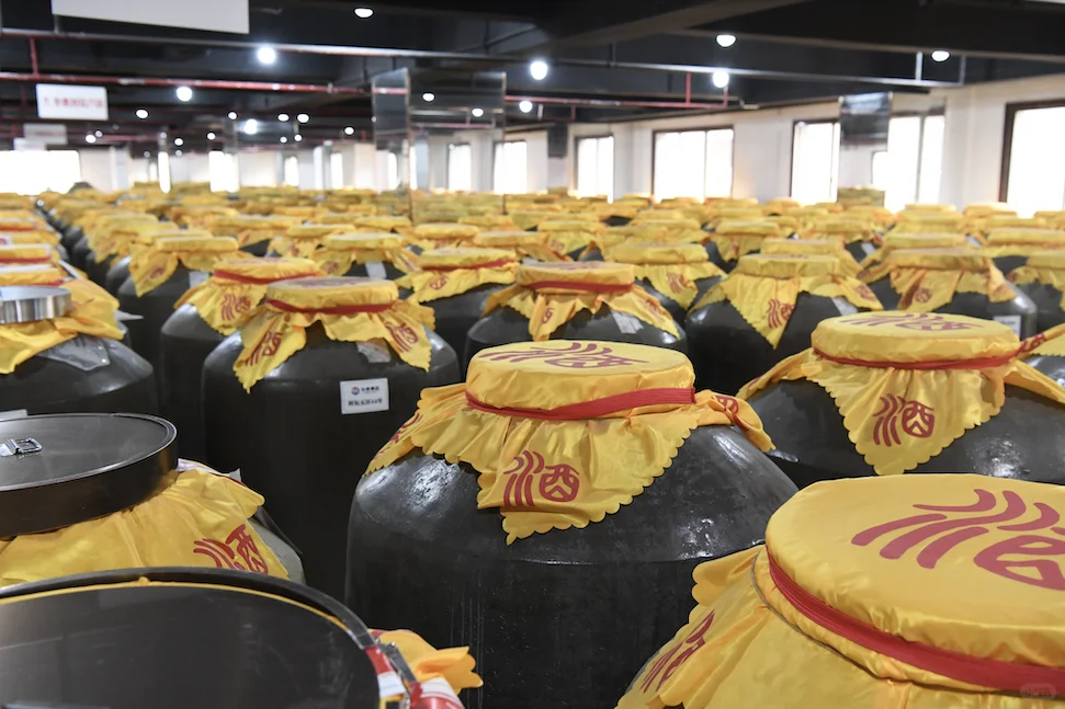 初尝难入口,再品香上头:酱酒,越懂越爱!