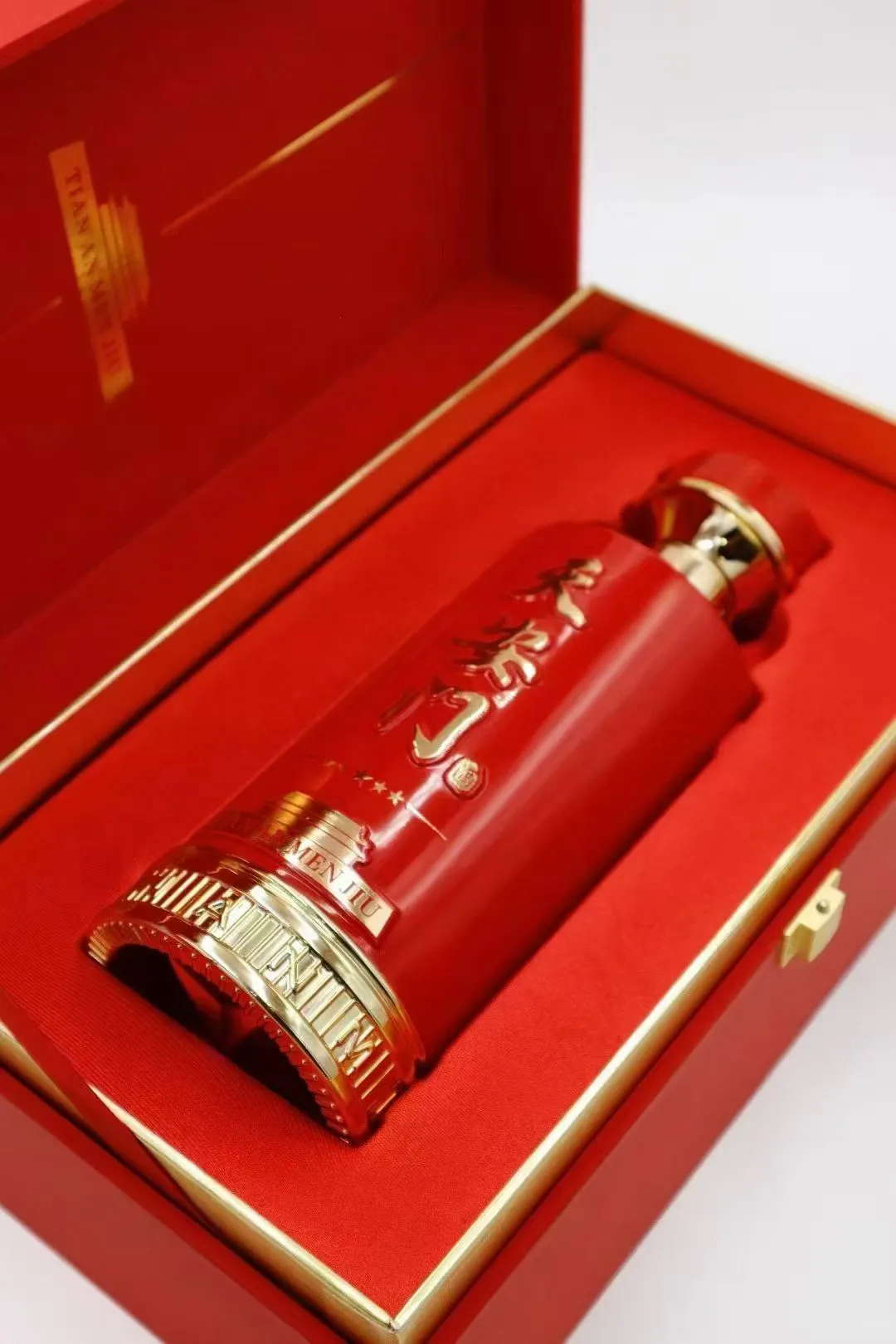 天安门五星53度酱香型白酒500ml