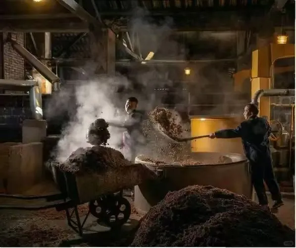 酱香白酒中的三高三长是什么？