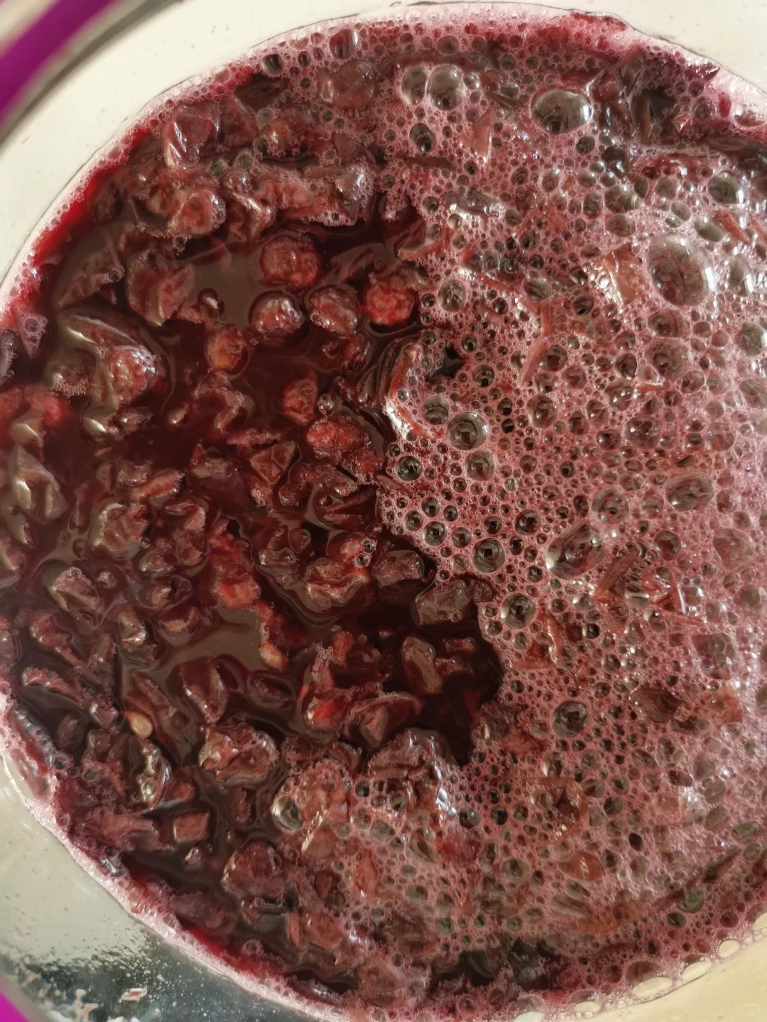 第十天气泡减少，变为暗红色，想喝一口