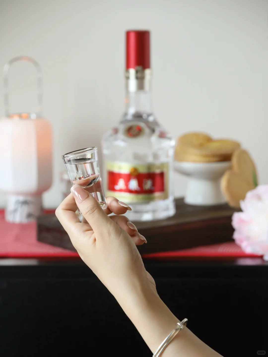 于微醺中,邂逅时光旧梦
