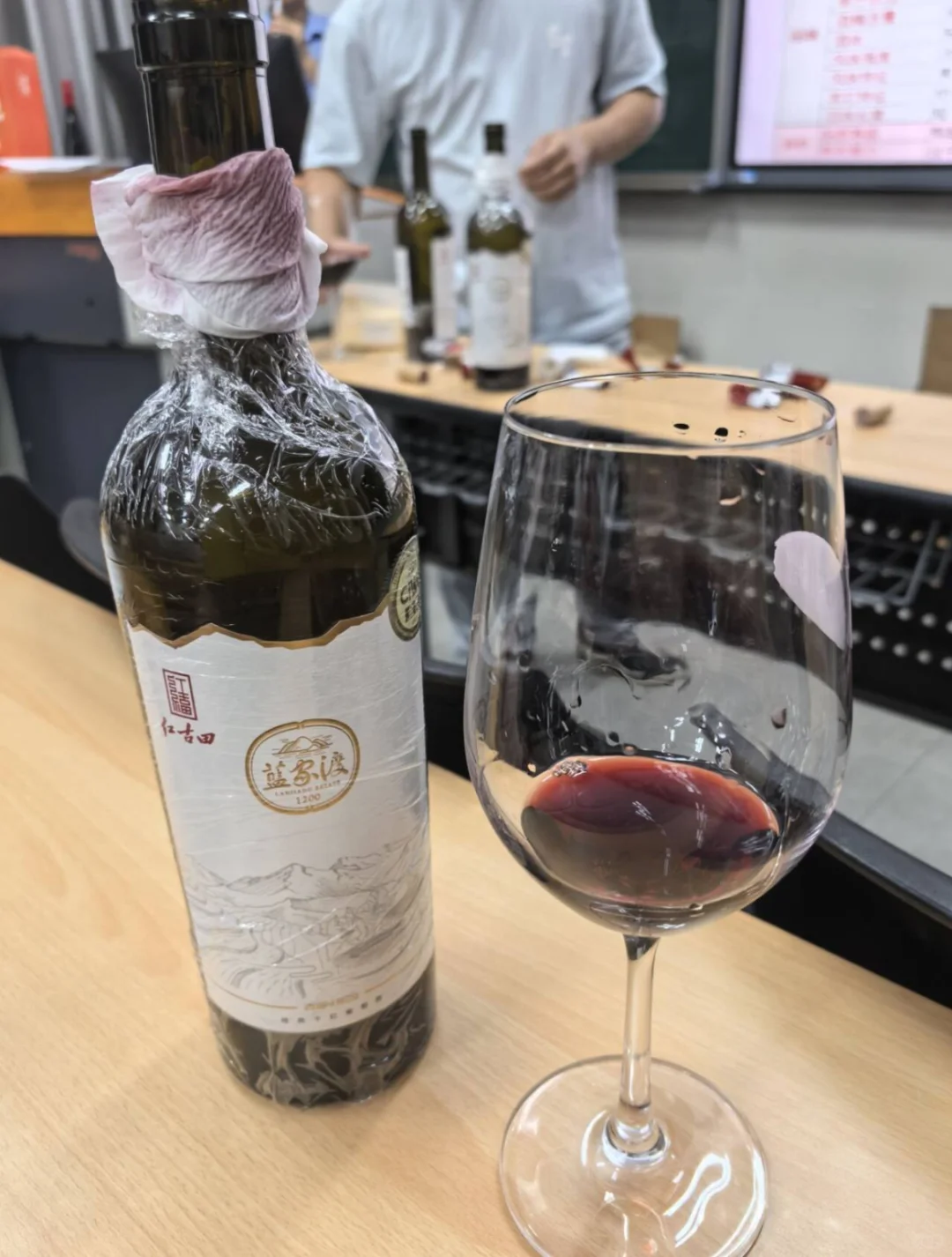 XMU微醺日常|神仙校选《葡萄酒文化与品鉴》?