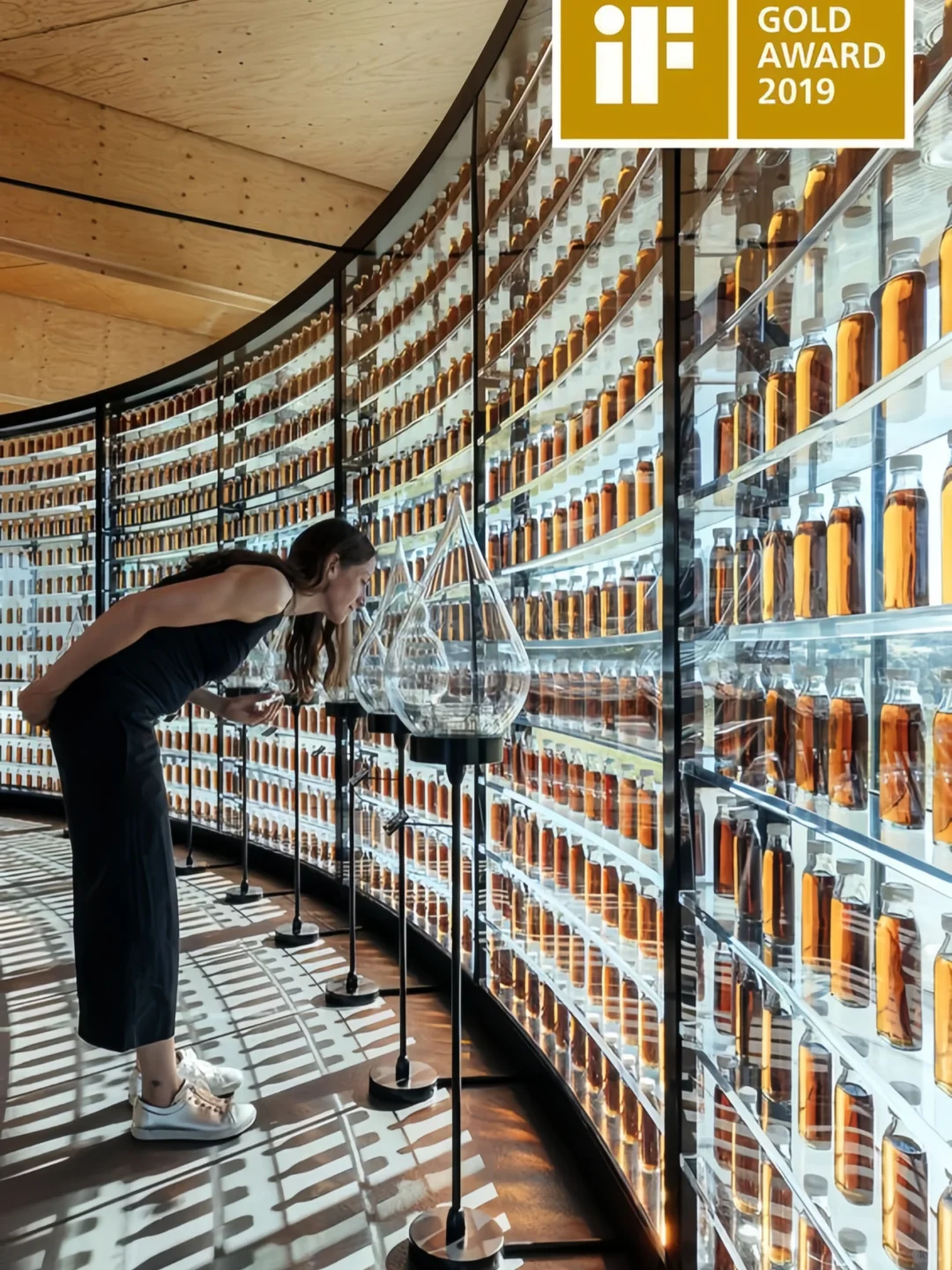 波尔多葡萄酒文化艺术展区?醇香工业风