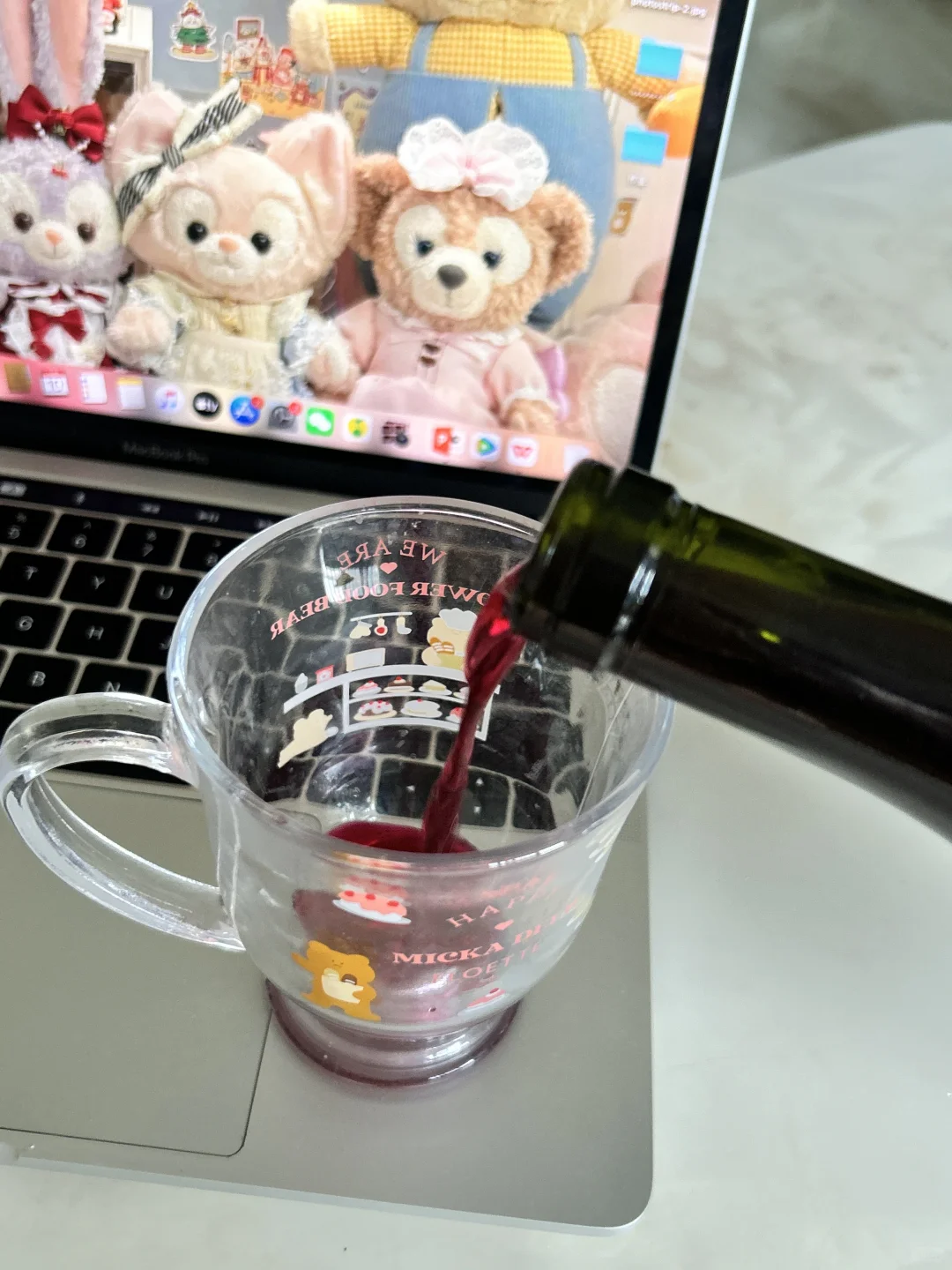 巧克力红酒我先干为敬！