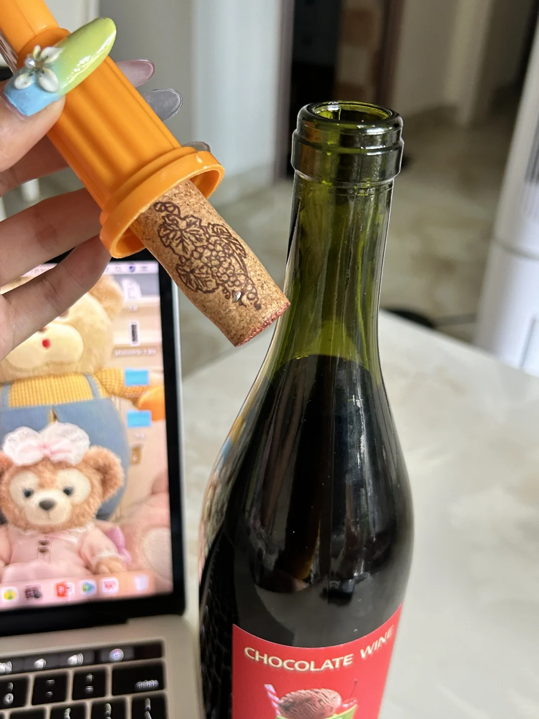 巧克力红酒我先干为敬！