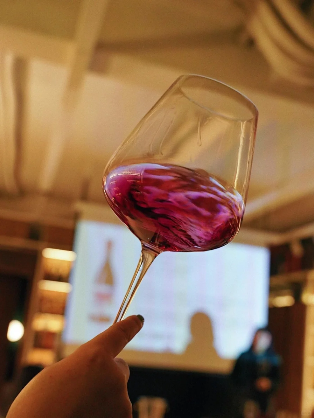 葡萄酒行业现状吐槽：先治治“高贵冷艳病”