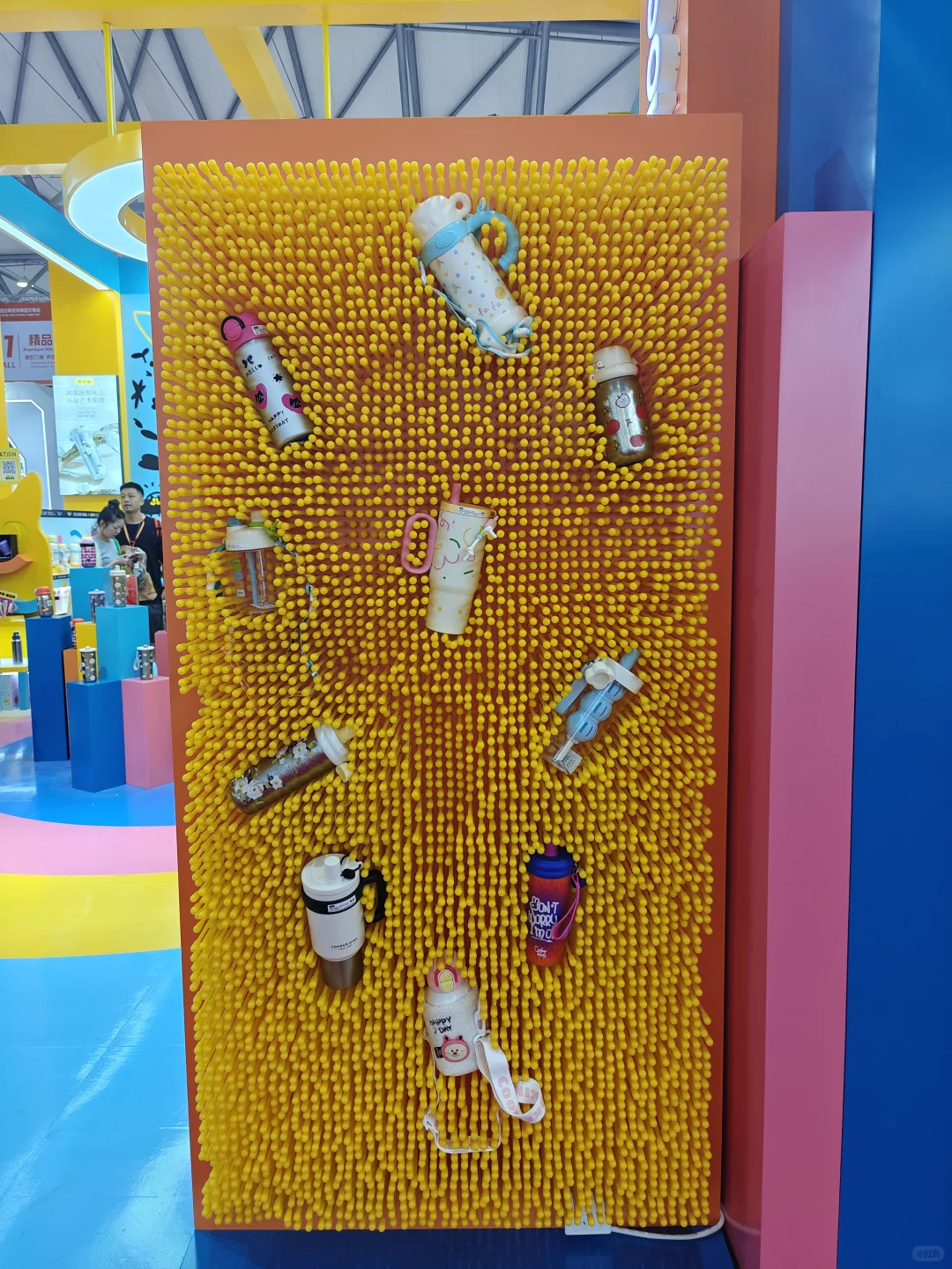 第118届百货会的“行走广告牌”?