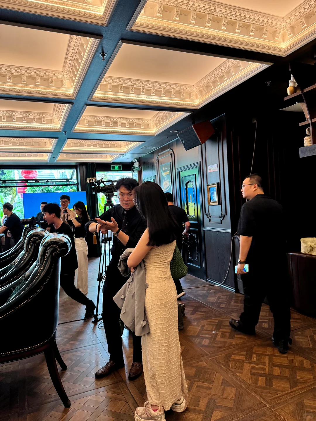 独酌500家酒吧后，我当上了鸡尾酒比赛评委‼️