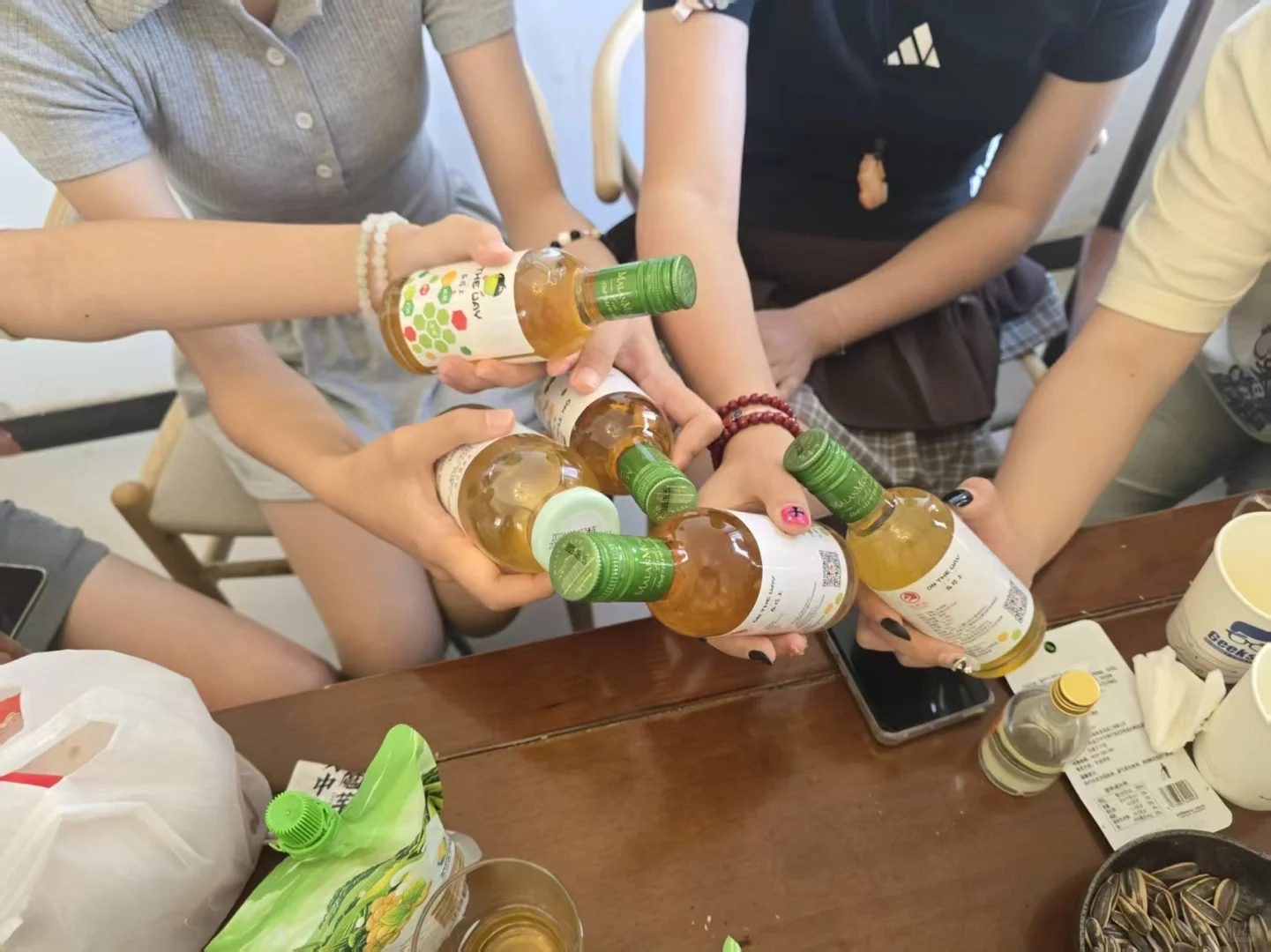 应该是喜欢喝酒的女性最好的副业了