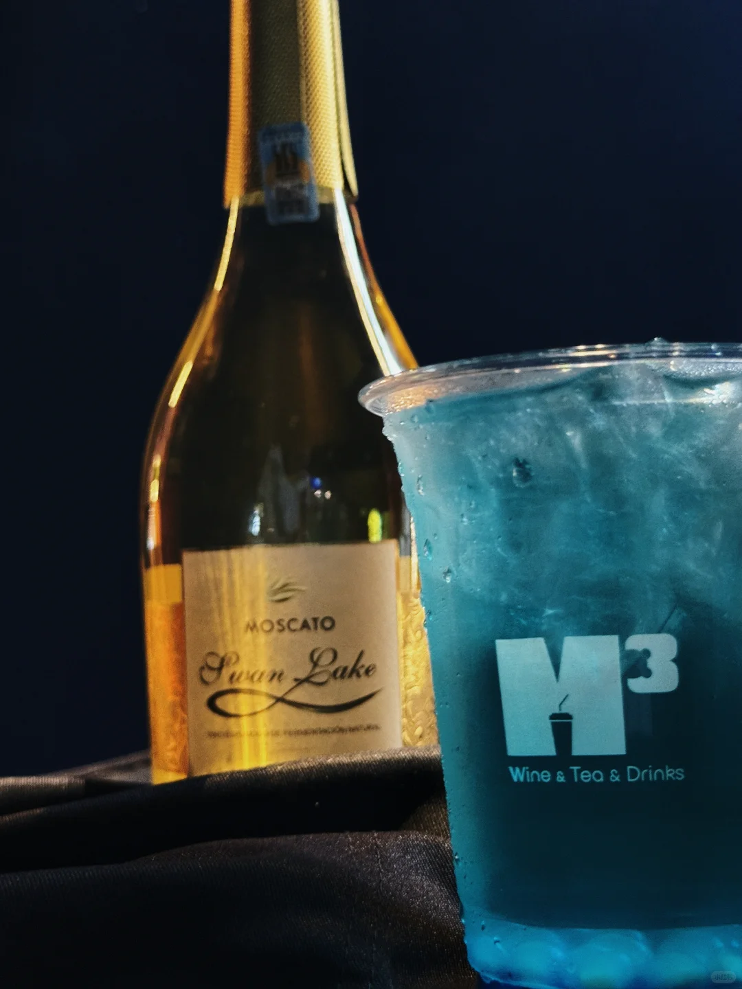 繁花天鹅湖莫斯卡托气泡葡萄酒调饮