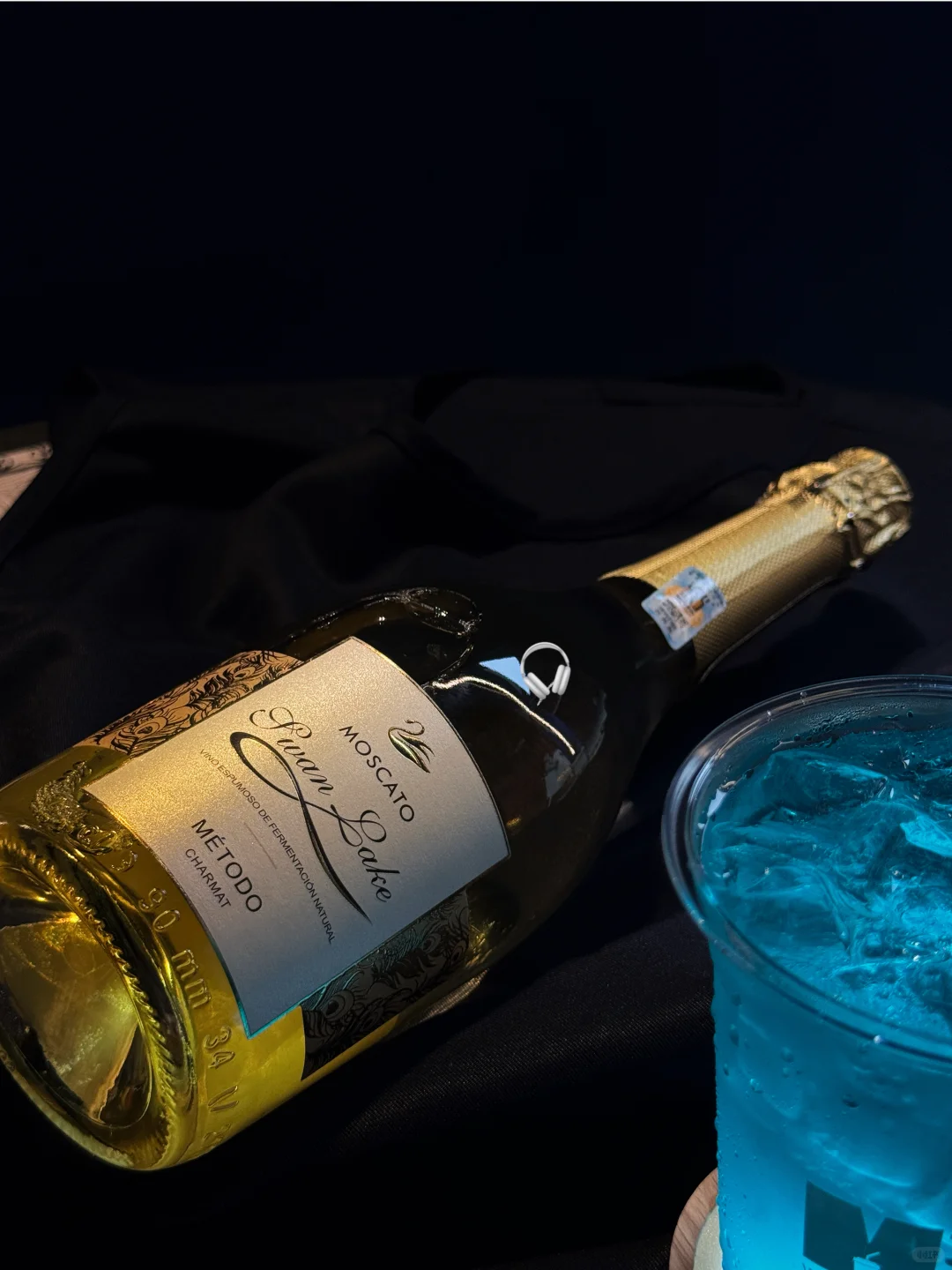 繁花天鹅湖莫斯卡托气泡葡萄酒调饮