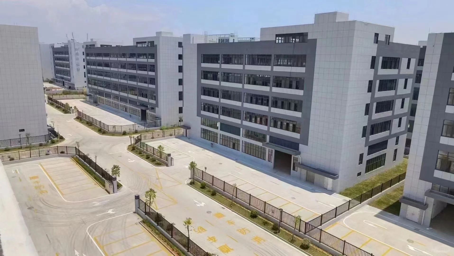 小城镇，大点缀?