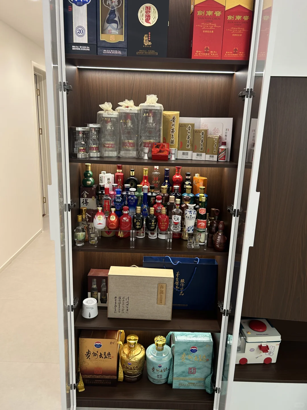 自己的小酒柜