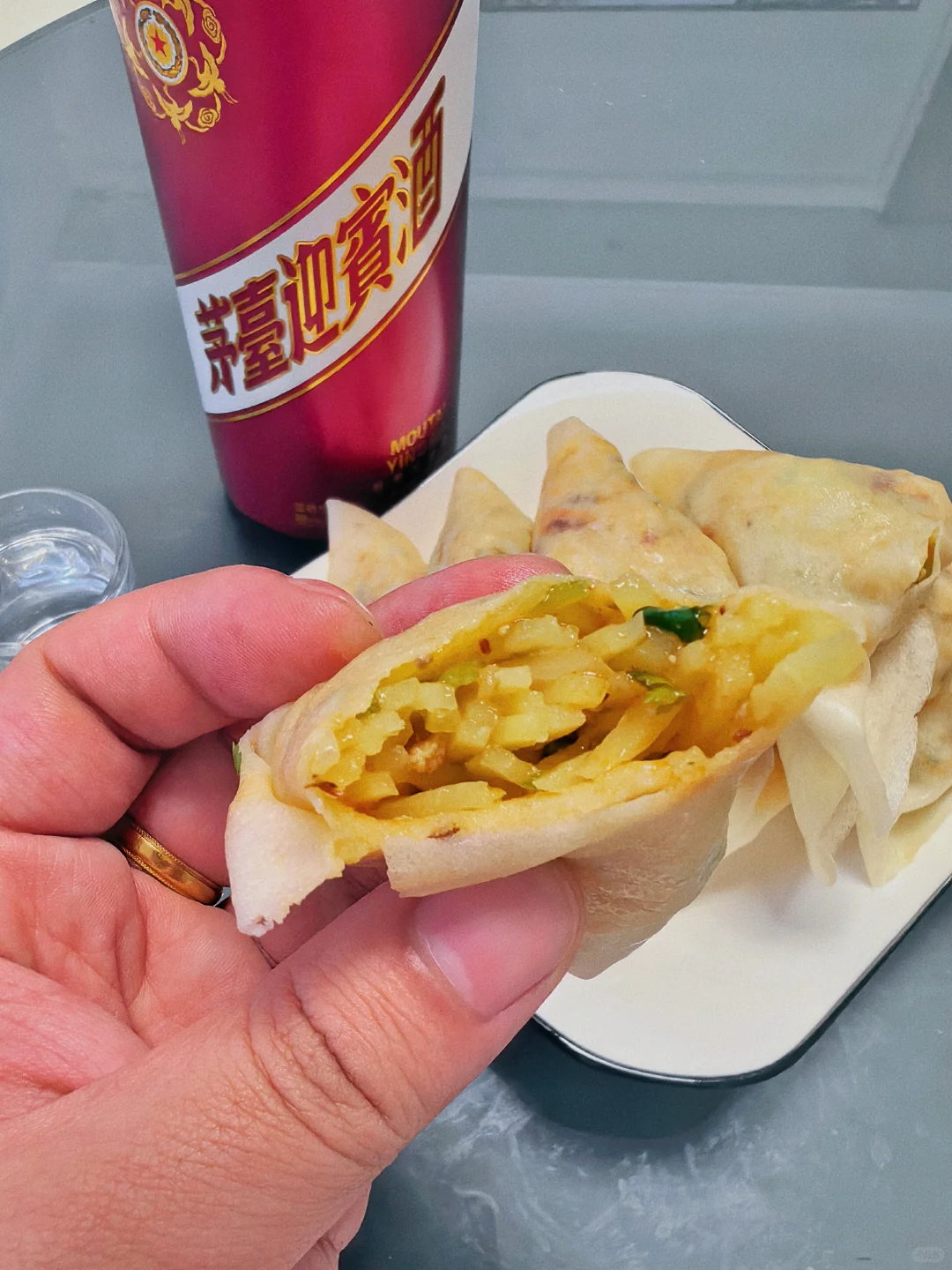 茅台紫迎宾+盘锦小卷饼＝绝绝子‼️