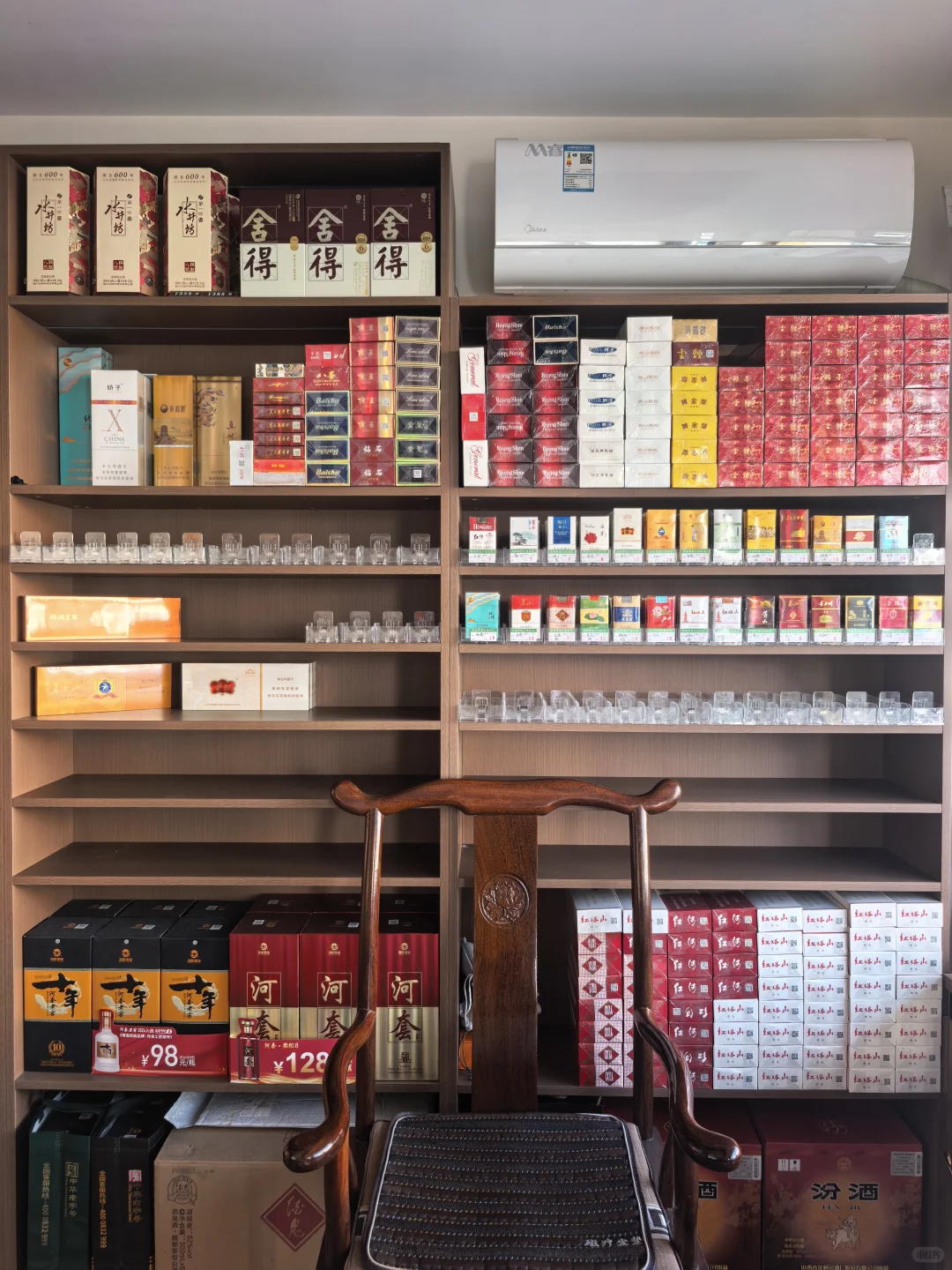 96年宝妈挑战烟酒行业第一年