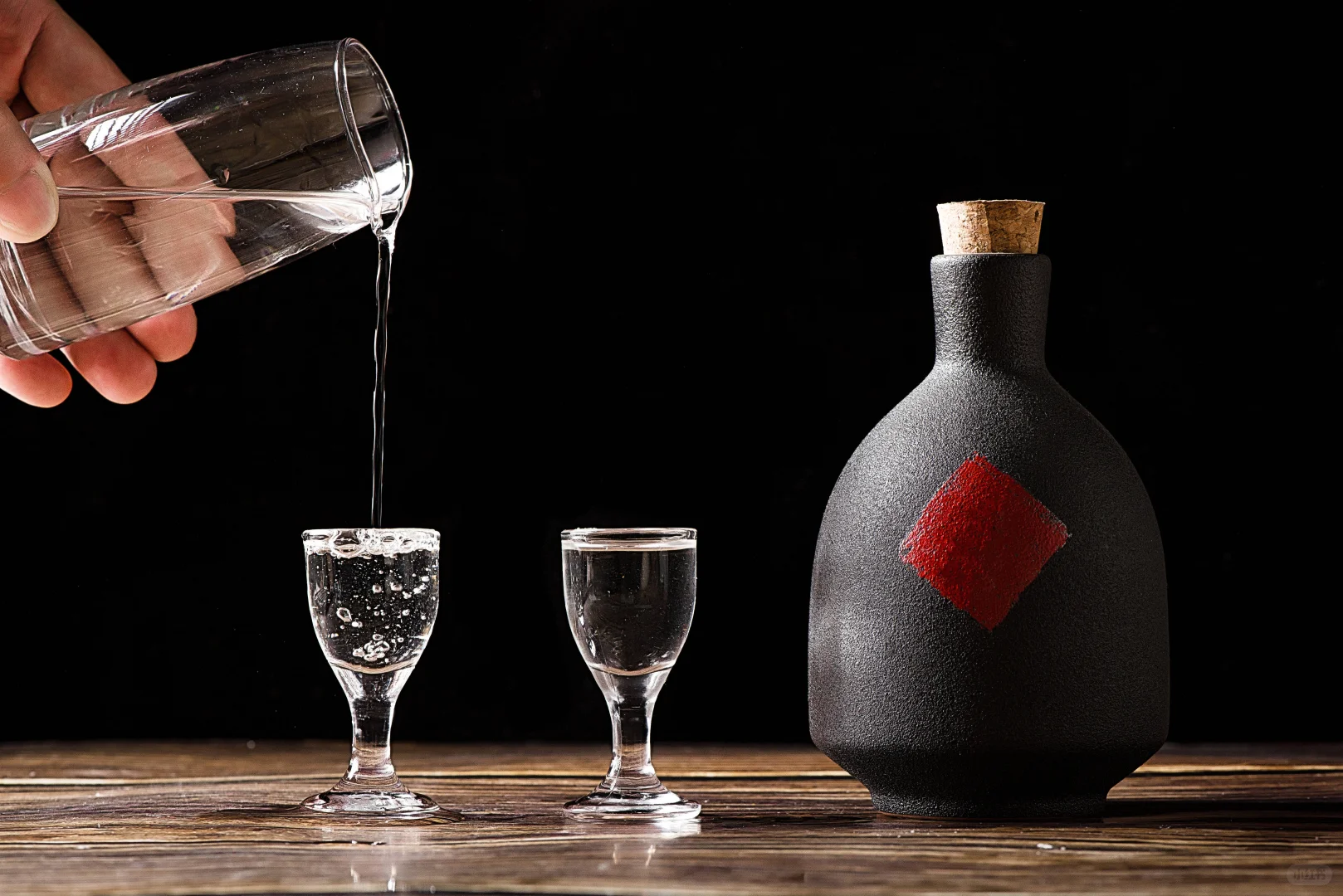 食品中的不同香型白酒