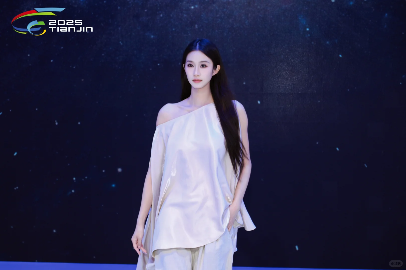 逛车展台最惬意的一刻