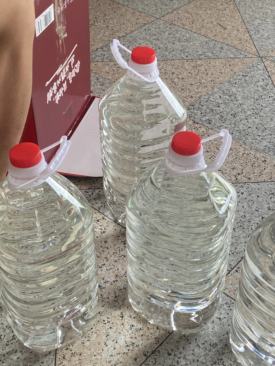 爸爸那代人喜欢喝的散装纯粮食酒