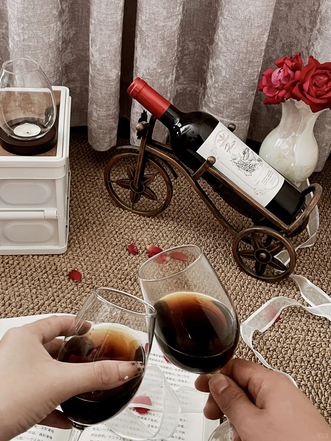 ?  微醺仪式感｜红酒、玫瑰与你，是我想要的