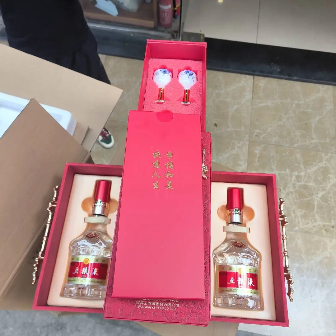 这礼盒看着太好看了吧