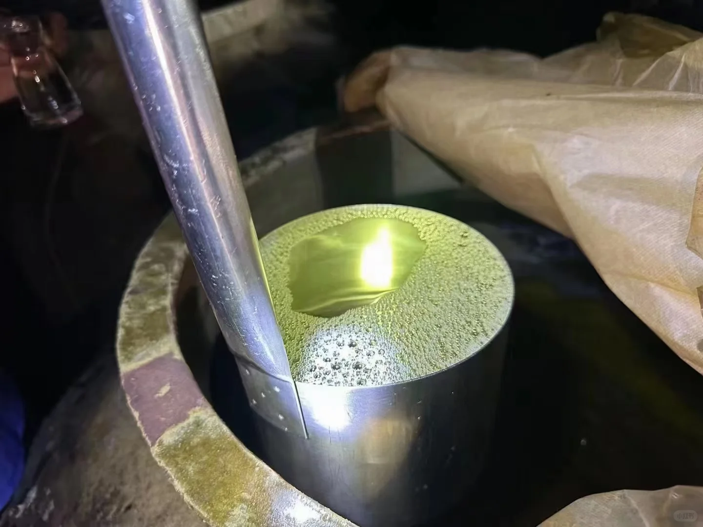 我们本地人都是存新酒喝老酒，就是陈的香