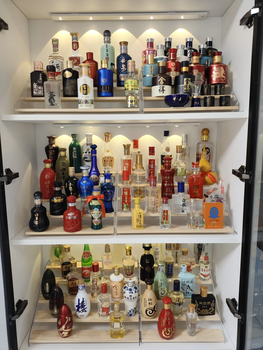 小酒版白酒柜真的太爱了❗️❗️