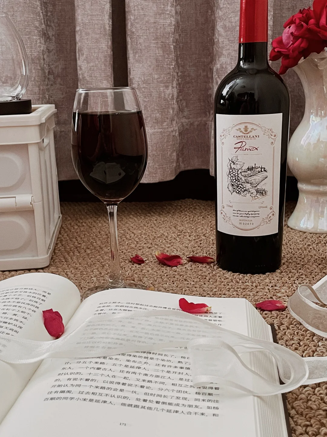 ?  微醺仪式感｜红酒、玫瑰与你，是我想要的