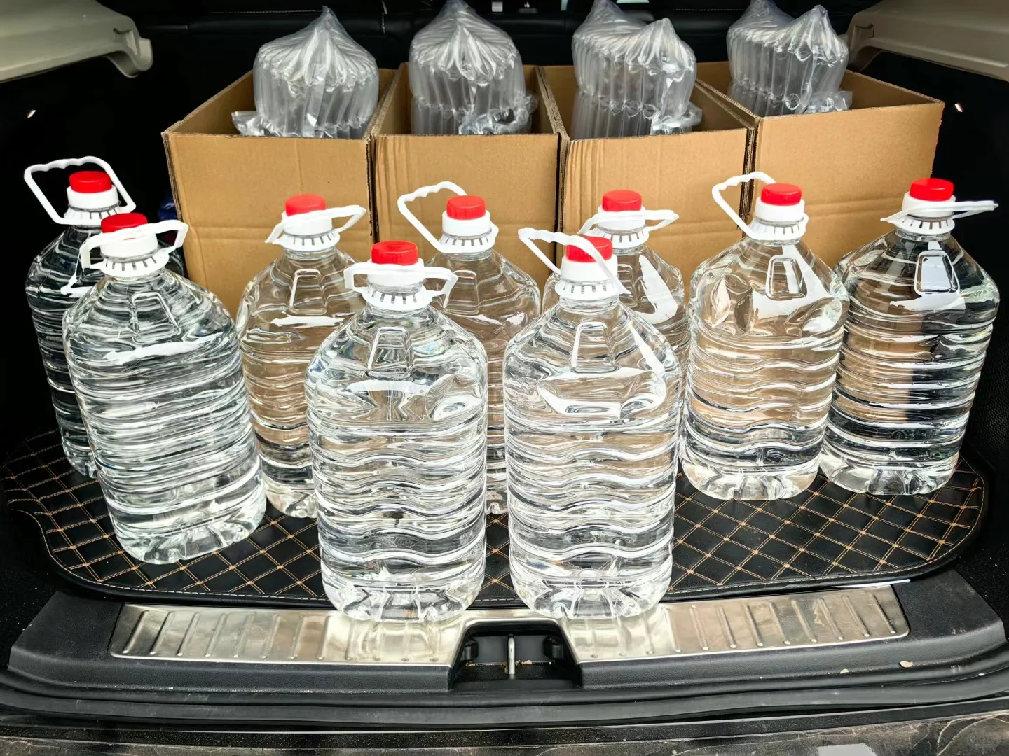 纯粮酿造，无添加，每一滴都是大自然的馈赠