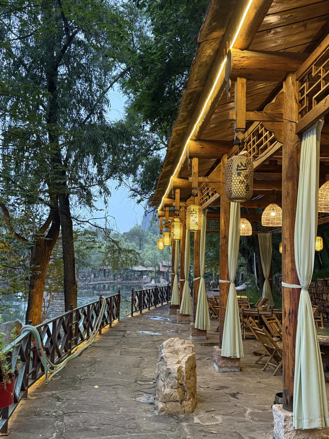 武安山里的朋友四季餐厅