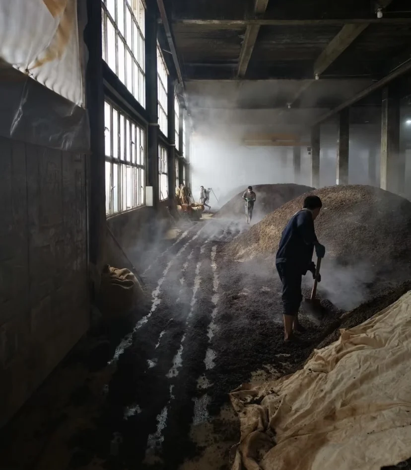 纯粮固态自酿酒 主营自酿散装白酒：高粱酒、