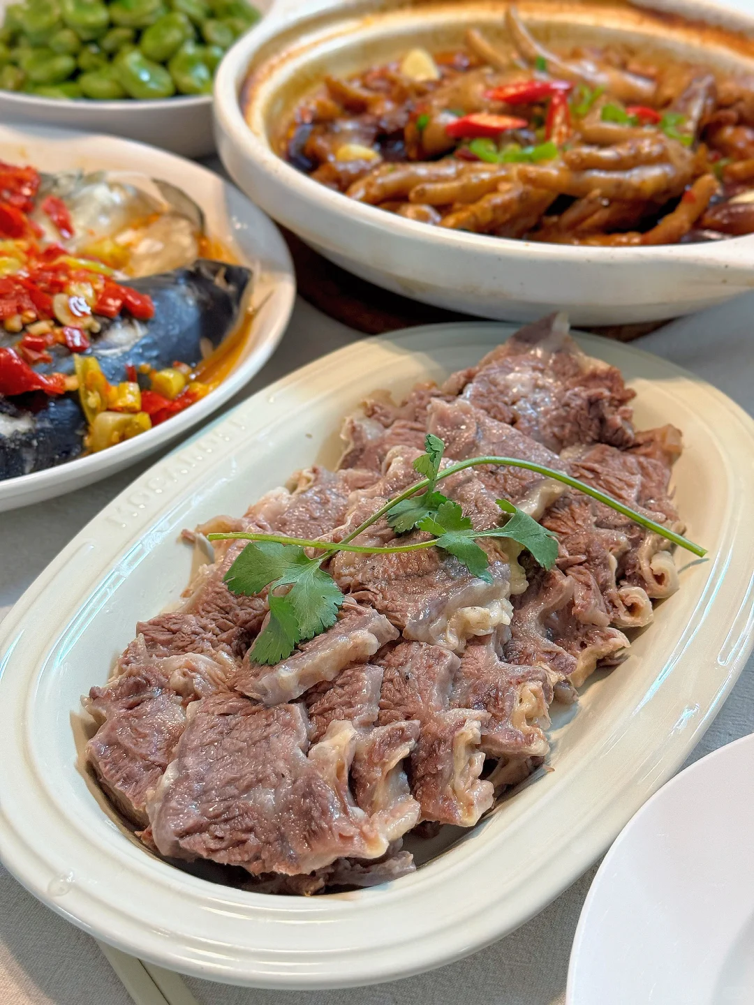 幸福的晚餐，是有酒有肉有朋友