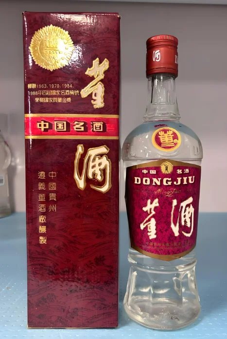 陈年老酒回收价格参考，陈年老董酒回收