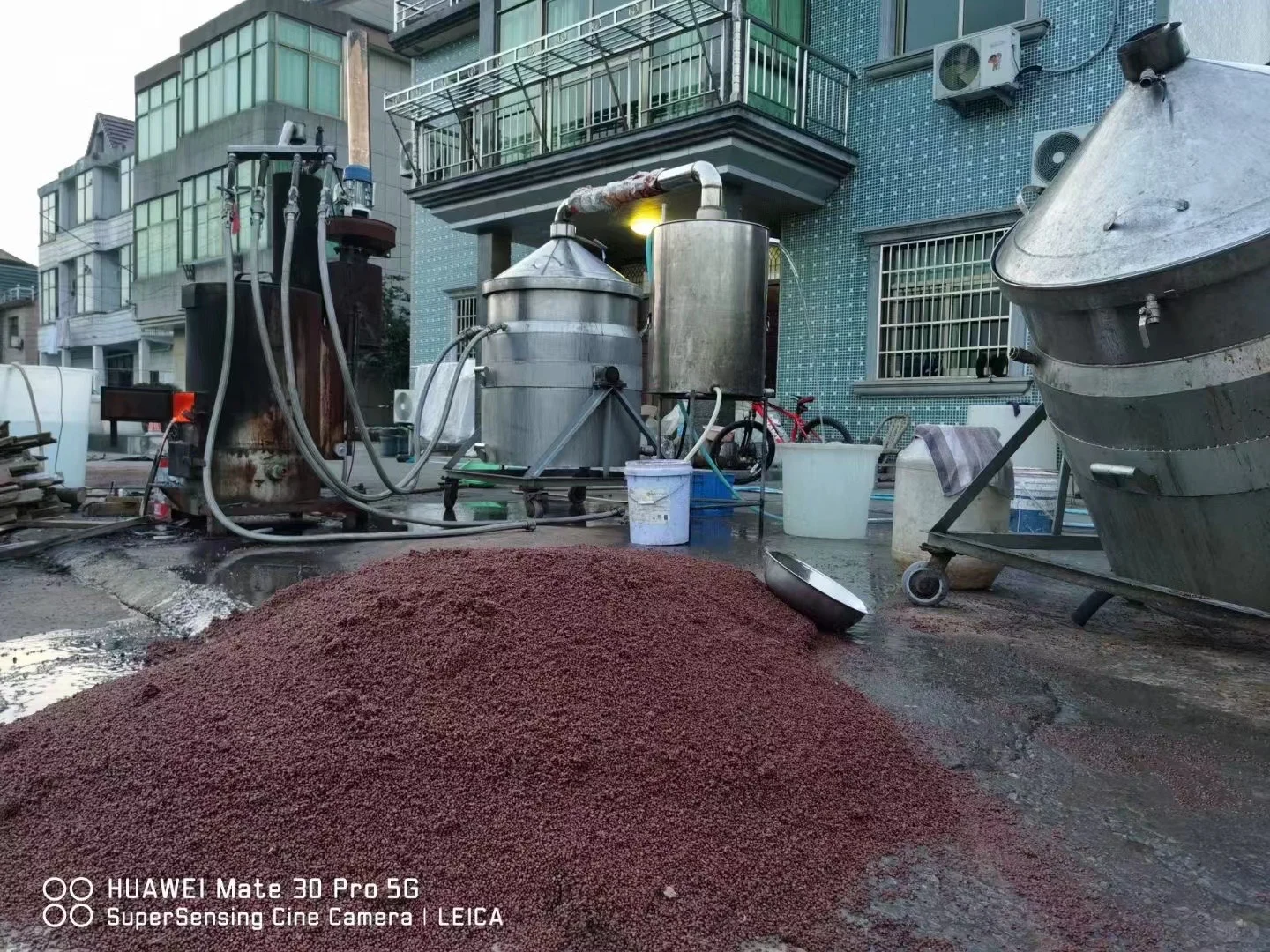 纯粮精酿高粱烧，52度炽热真心